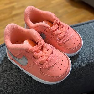 Infant Nike airforces